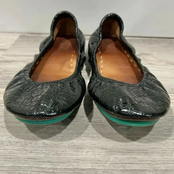 Tieks Black Obsidian Patent Leather Ballet Flats Slip On Packable Shoes Size 8 - Picture 2 of 9